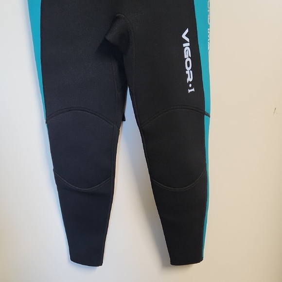 Hevto Vigor-1 Youth Full Wetsuit Size 14. #G11 - Picture 9 of 9